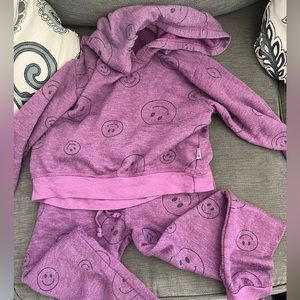 T2-love- Hoodie & Sweatpants size 8. VGUC